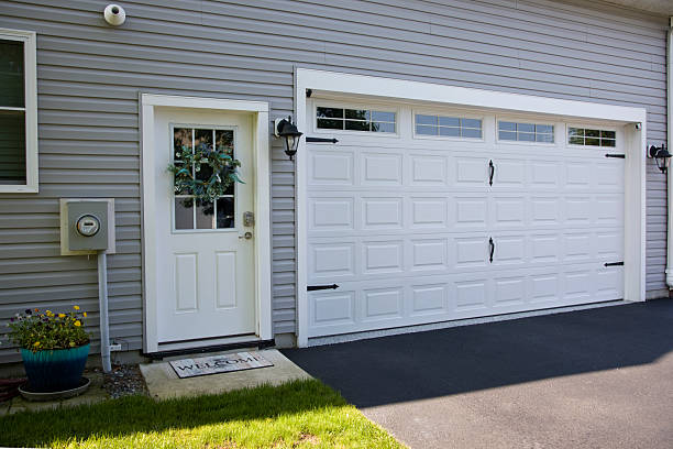 24/7 Emergency Garage Door Panel Replacement experts in Rockingham County County, NC